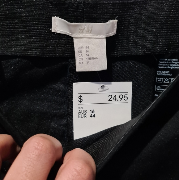H&M Womens Black Pants - Size 14 - Picture 3 of 4